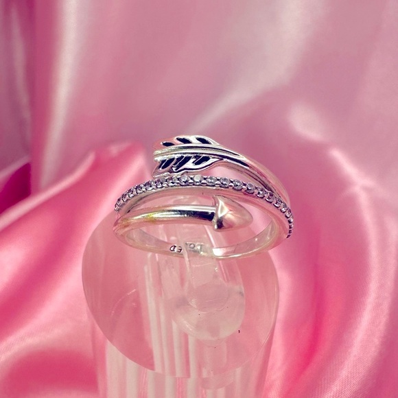 Pandora Jewelry - Pandora Wrap Around Arrow Ring - size 48